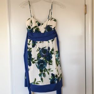 Delia’s White Dress with Blue Accents Size 7
